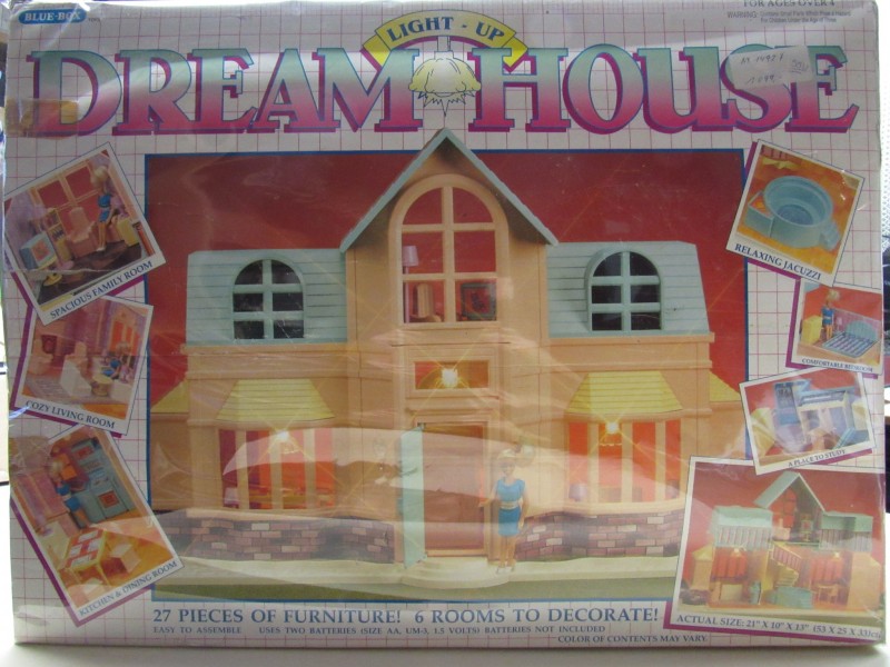 Vintage speelgoedhuis Blue box light up Kringwinkel